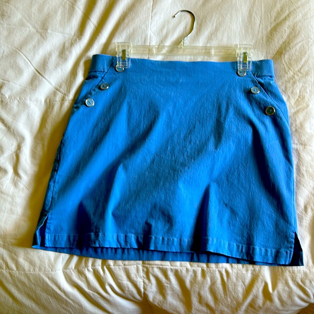 Periwinkle color Rafaella comfort skort size M